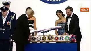 L'Air Force One e i simboli delle agenzie Usa, ecco la torta presidenziale di Trump