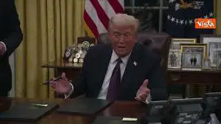 Trump trova lettera lasciatagli da Biden nel cassetto del tavolo nello Studio ovale