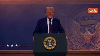 Trump a Davos: "Meno tasse per chi produce negli Usa, aliquota al 15%"
