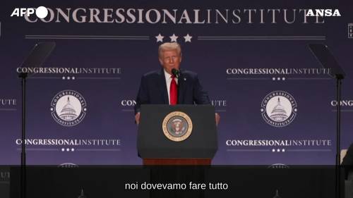 Trump: "La AI cinese DeepSeek campanello d'allarme per noi"