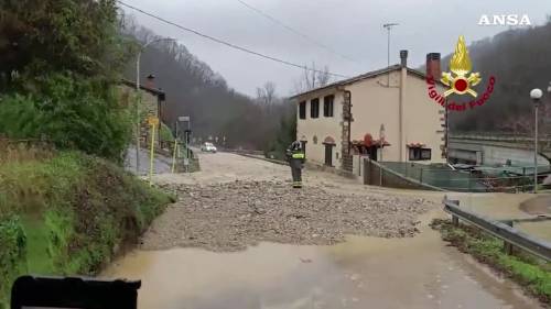 Maltempo, chiusa la statale Futa a 15 km da Firenze