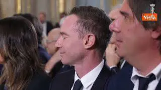 "Presidente, si può alzare?", Berrettini show al Quirinale per consegnare dono a Mattarella