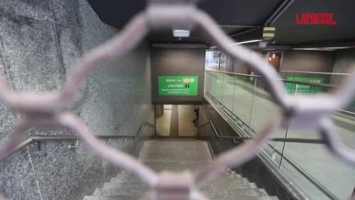 Sciopero trasporto pubblico, a Milano Atm chiude 4 linee della metro: code alle fermate dei taxi