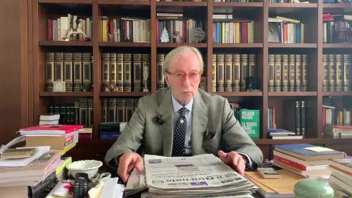 Risorge il comunismo
