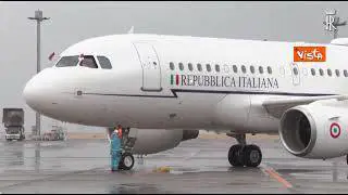L'arrivo di Mattarella all'aeroporto di Tokyo per visita di Stato in Giappone