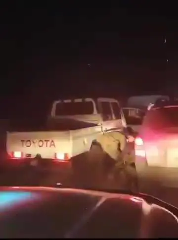 Insorge la resistenza pro-Assad, il video degli scontri con le forze del governo