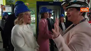 "Passione, immaginazione, costanza", il messaggio della premier Meloni su guest book Cern di Ginevra