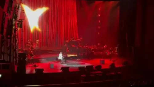 Cocciante canta "Margherita"