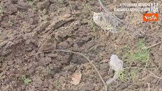 Attacco russo a Kherson, le finestre rotte dei palazzi colpiti