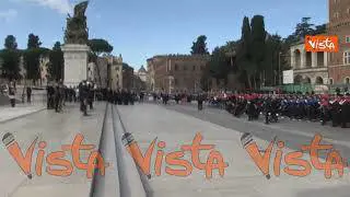 Giornata dell'Unità Nazionale, il momento dell'Inno di Mameli suonato all'Altare della Patria