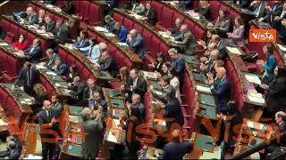 Conte interviene in Aula alla Camera tra gli applausi del M5s