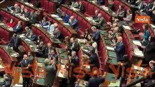Conte interviene in Aula alla Camera tra gli applausi del M5s