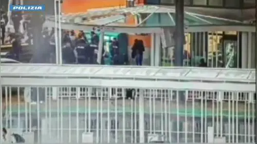 Brescia, l'operazione della polizia contro la criminalità giovanile