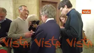 L'uscita del nuovo avvocato di Santanchè Salvatore Pino dal tribunale di Milano