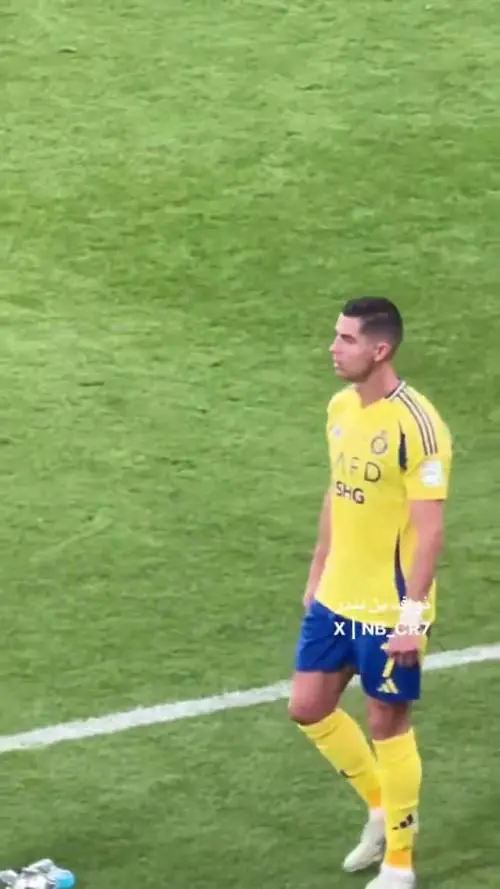 Cristiano Ronaldo sbotta in campo per il cambio, poi lo scontro negli spogliatoi