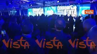 Molinari: Salvini torni al Viminale, la standing ovation al Congresso della Lega