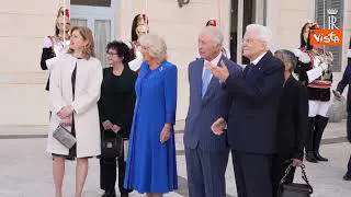 Mattarella riceve Re Carlo e la Regina Camilla, Frecce Tricolori e Red Arrows sorvolano il Quirinale