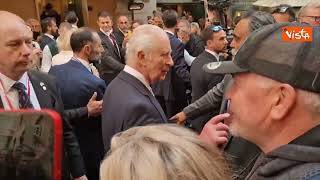 Un gelato offerto a Camilla, fuori programma per la coppia reale a Roma per l'anniversario di nozze