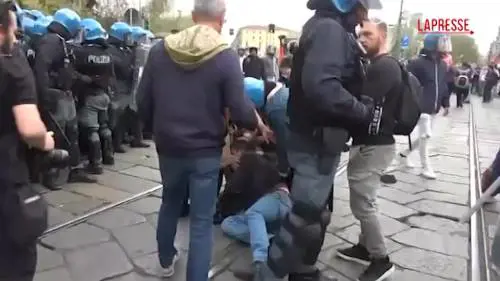 Milano, scontri al corteo anti Israele