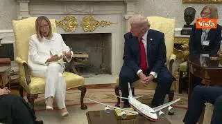 "It was so beautiful", Meloni parla in italiano e incanta Trump