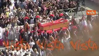Cerimonia di traslazione della salma di Papa Francesco nella Basilica di San Pietro in Vaticano