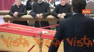 Addio a Papa Francesco, la salma del Santo Padre esposta nella Basilica di San Pietro