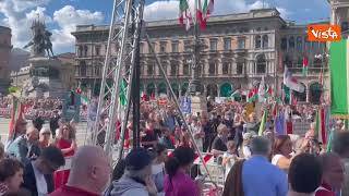 Festa della Liberazione, piazza Duomo a Milano piena per la manifestazione dell'Anpi