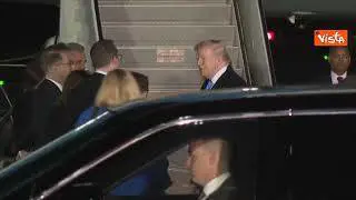 Trump e Melania arrivati a Fiumicino con l'Air Force One per i funerali di Papa Francesco