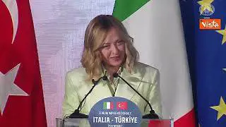 Meloni: "Lavoriamo per creare ambienti favorevoli a investimenti esteri"