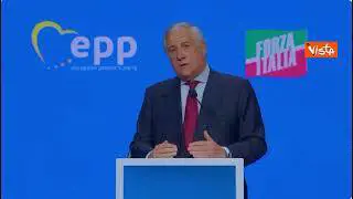 Tajani conclude il suo intervento al Congresso Ppe di Valencia con "Slava Ukraini"