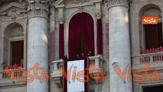 L'habemus Papam pronunciato da mons. Mamberti, il nuovo Papa è Robert Francis Prevost