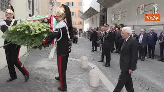 Mattarella in Via Caetani per l'omaggio ad Aldo Moro nell'anniversario dell'uccisione