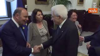 L'applauso per Mattarella al suo ingresso alla Camera per Giornata vittime terrorismo