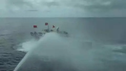 Così la Guardia costiera di Taiwan ha attaccato con un idrante il peschereccio cinese