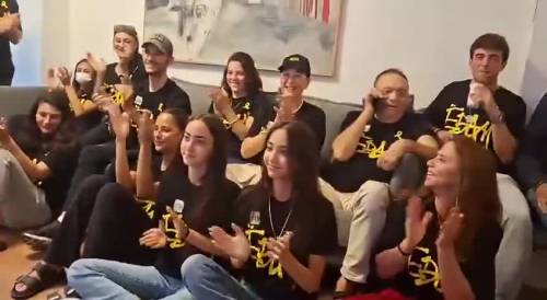 La famiglia di Idan Alexander riceve la notizia della sua liberazione