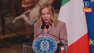 Meloni su parole Macron: "Abbandonare personalismi che minano unità Occidente"