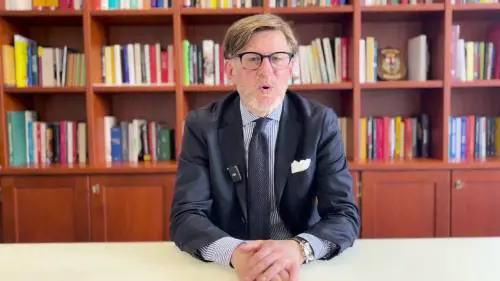 "Non rompere il c...". Ecco l'educazione dell'ex deputato 5S che insulta il prof