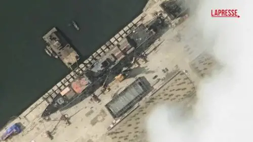 Corea Nord, fallisce il varo di un cacciatorpediniere: le immagini dal satellite