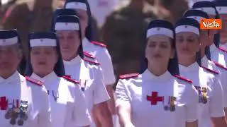 2 Giugno, le Crocerossine d'Italia sfilano alla parata ai Fori Imperiali