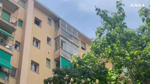 Due uomini uccisi in casa a Bologna, la Polizia sul posto
