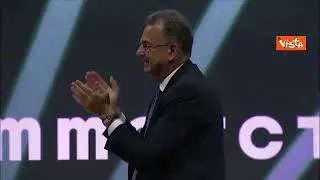 Standing ovation per Giorgia Meloni agli Stati generali dei Commercialisti 2025: "Mi imbarazzate"