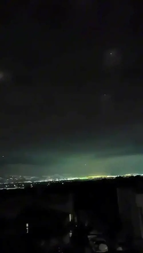 Missili iraniani nei cieli di Tel Aviv