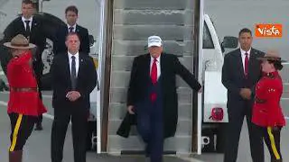 G7 Canada, Trump arriva a Calgary e poi sale sull'elicottero per raggiungere Kananaskisal