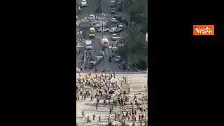 I palazzi distrutti dai bombardamenti iraniani a Ramat Gan vicino a Tel Aviv