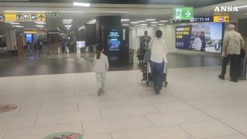 Italo-iraniana e figlia, fuggite da Teheran, sbarcano a Roma