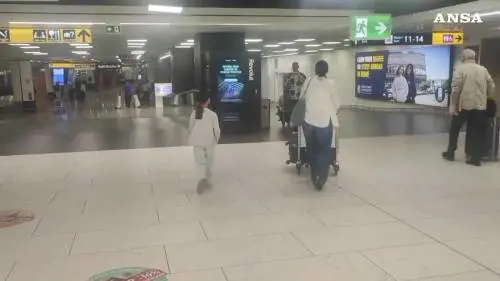 Italo-iraniana e figlia, fuggite da Teheran, sbarcano a Roma