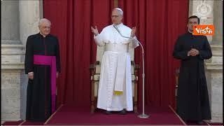 Il Papa ai fedeli sotto al sole: Spero non sia troppo forte, però Dio è grande e ci accompagnerà