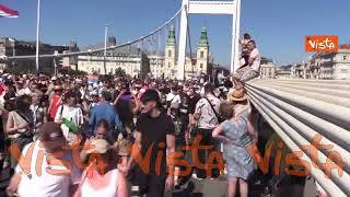 Budapest Pride, la marea arcobaleno attraversa il centro della Capitale ungherese