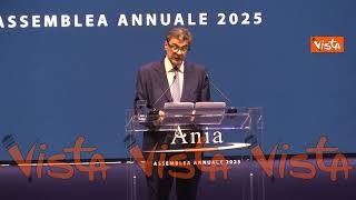 Giorgetti. "Grazie per la fiducia a compagnie assicurative, investono per il 21% in titoli di Stato"