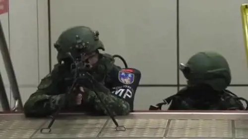 Le esercitazioni militari di Taiwan nella metropolitana di Taipei